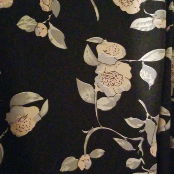 Cold Shoulder Black Floral Blouse - Picture 3 of 3